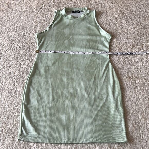 Pretty Little Thing dress green size 12 - Picture 11 of 16